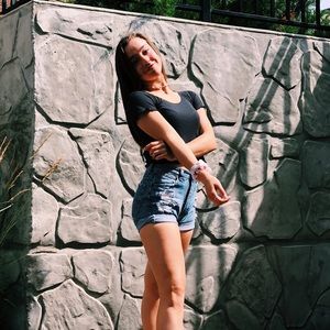 Meet your Posher, Erica